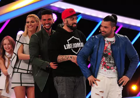 Spectacol în faţa tuturor! Pepe, Alina Eremia, Dorian Popa şi CRBL au făcut “dansul pinguinului!”