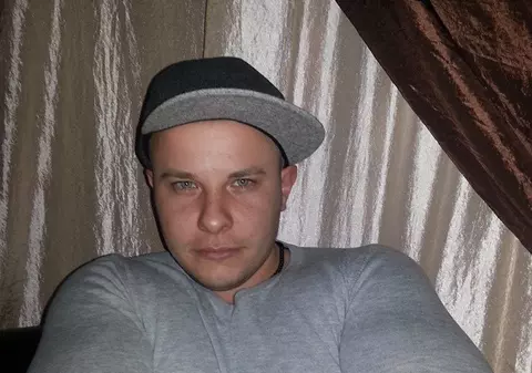 Am aflat cu ce se ocupă proprietarul amstaffului care i-a smuls piciorul unei pensionare din București:  E samsar de câini  antrenați să ucidă!