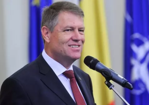 Florin Piersic, Stela Popescu şi Cargo, decoraţi de preşedintele Iohannis!