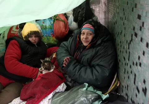 Final fericit pentru cele două femei bolnave, mamă și fiică, care dormeau pe străzi