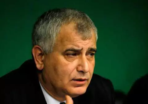 Un mare comentator de fotbal a fost dat afară din partid