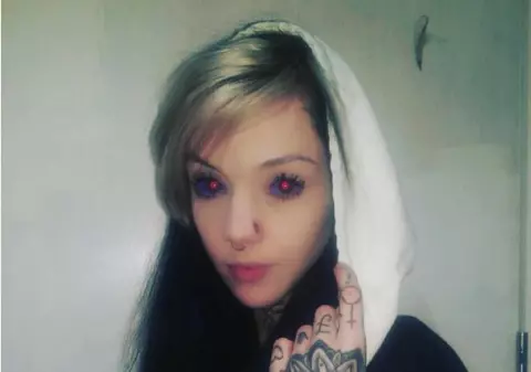 Femeia extraterestru! Cum o arată o britanică după ce și-a modificat corpul! FOTO+VIDEO