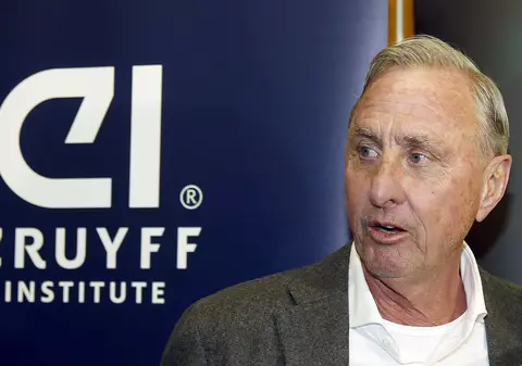 Doliu în fotbal: marele ^Johan Cruyff a murit azi, la doar 68 de ani! Olandezul a pierdut lupta cu cancerul / VIDEO