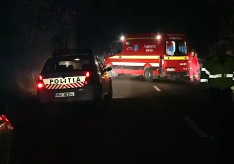 Accident cumplit în Arad. Trei tineri au murit! Mesajul postat de şoferiţă pe Facebook înaintea accidentului!
