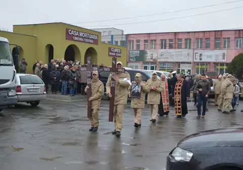 Tatăl lui Costi Ioniță, înmormântat cu onoruri militare | FOTO