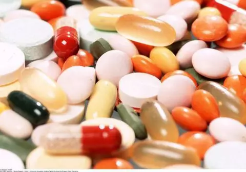 Medicii ar putea fi stimulați să prescrie medicamente ieftine!