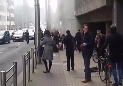 EXPLOZIE LA BRUXELLES ÎN DOUĂ STAȚII DE METROU DIFERITE|VIDEO