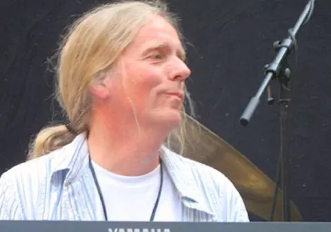 Cum s-a dat de gol românul care a ucis un cântăreț din Germania: i-a furat mașina și ...