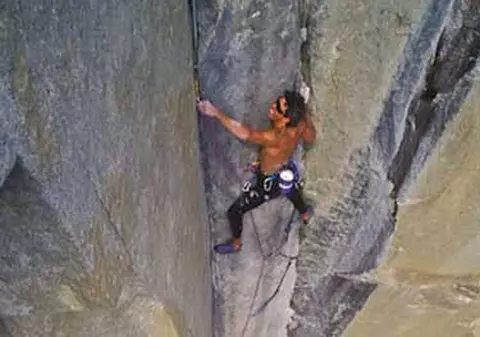 Doliu la Hollywood! Un cascador celebru din  "Mr.& Mrs. Smith„ și "Hunger Games" a fost găsit mort!