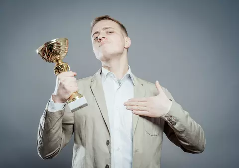 Ai un orgoliu incontrolabil? Află cum poţi să îl transformi în ambiţie creatoare