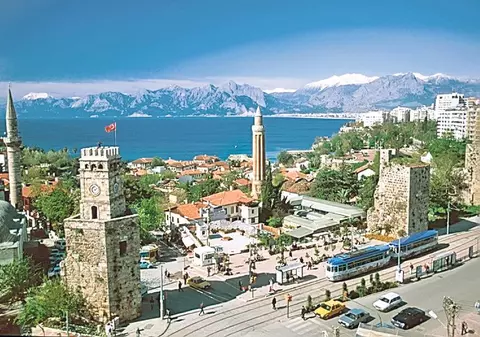 EXCLUSIV / Genius Travel i-a distrus luna de miere. „Am pus cruce banilor”