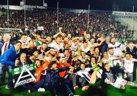 Italia aduce în prim-plan încă un nume nou: Crotone! Doi români au promovat, vineri, în Serie A / VIDEO