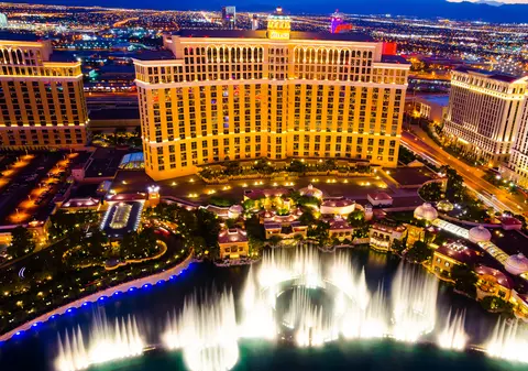 Las Vegas, oraşul luxului şi al păcatului! Dincolo de lumini, de muzee şi de concerte cu ştaif există o lume... altfel