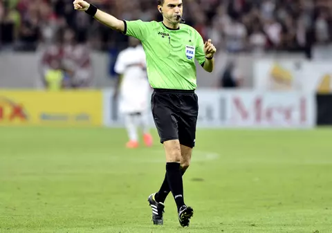 Arbitrul Ovidiu Hațegan va intra în cantonament pentru Euro 2016