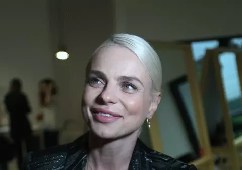 VIDEO EXCLUSIV. Apropiații lui Jojo trebuie să respecte un ritual dacă vor să stea cu ea la masă! “Mă hrănesc cu energie, nu numai cu alimente!”