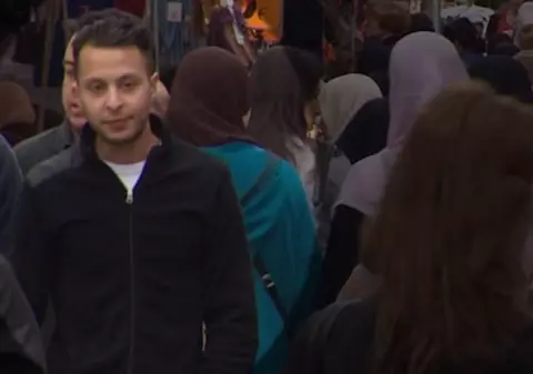 Imagini noi cu Salah Abdeslam! Teroristul a fost filmat înaintea atentatelor din Paris în cartierul Molenbeek | VIDEO