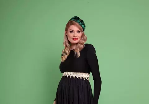 EXCLUSIV / I-a mărturisit totul în secunda în care a aflat că e însărcinată! Un singur om știe 100% cine este tatăl copilului Valentinei Pelinel!
