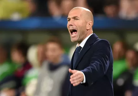 Zinedine Zidane a ieșit la atac: ”Suntem încă în viaţă în toate competiţiile!”