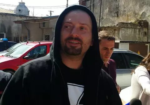 EXCLUSIV/ Condamnatul Cheloo este într-un prelungit concediu. De 45 de zile, nimeni nu se grăbește să-l pună pe rapper la munca de jos