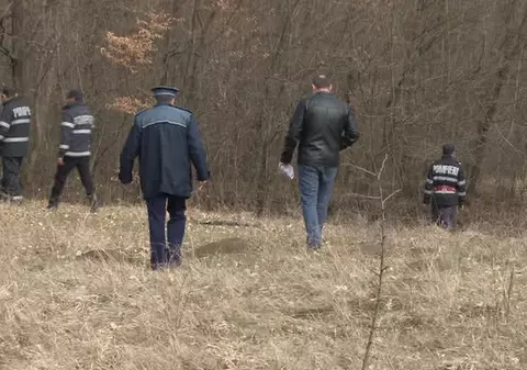 UPDATE | Copiii din Vaslui au fost găsiți. Primele imagini cu fetița supraviețuitoare