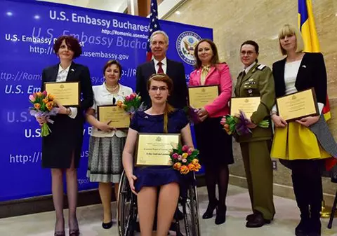 Şase românce curajoase, premiate de Ambasada SUA la Bucureşti