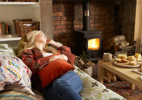 Incredibil, dar adevărat: 70% din români nu ştiu că soba şi aragazul pot degaja un gaz mortal!