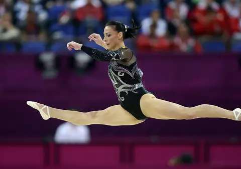 Vom merge doar cu o gimnastă la Rio. Lupta se dă între Cătălina Ponor și Larisa Iordache