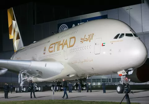 Momente de panică într-un avion! Un pasager a început să țipe "Allahu Akbar" / VIDEO