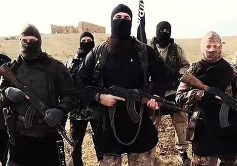 Statul Islamic câștigă cel puțin trei miliarde de dolari pe an. Din ce fac bani teroriștii