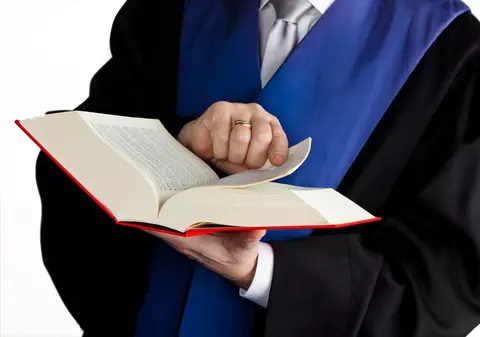 Scandal SEXUAL uriaș în Italia, în care e implicat un judecător și un ROMÂN!