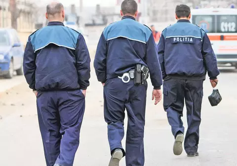EXCLUSIV / Au depus jurământul și au făcut turul secțiilor de poliție. După trei luni de inițiere în carieră, cei 2.200 de agenți vor intra în ”pâine”