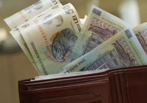 Salariile bugetarilor cresc de la 1 august. Ordonanţa de urgență privind majorarea salariilor a fost publicată