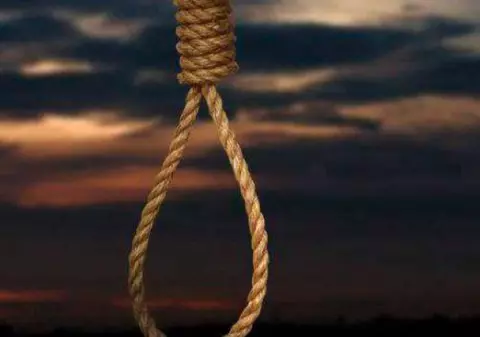 O femeie s-a spânzurat la spitalul din Satu Mare. Medicii n-au mai putut s-o salveze