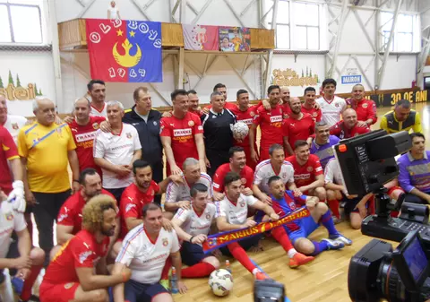 Deși Belodedici a fost acuzat de ”viață nesportivă”, Steaua 86 a bătut naționala artiștilor | FOTO și VIDEO