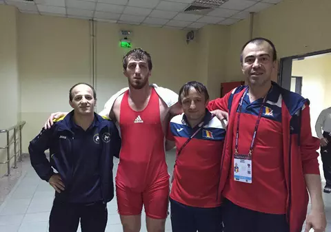 Cinci pentru podiumul olimpic. Federaţia Română de Lupte aşteaptă o medalie la JO de 24 de ani