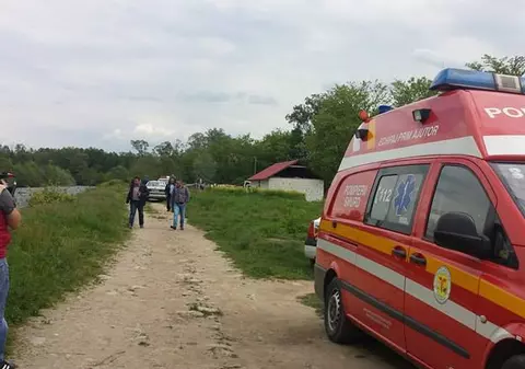 ALERTĂ în județul Hunedoara! Zeci de polițiști, pompieri și jandarmi caută un copil de un an și șapte luni dispărut