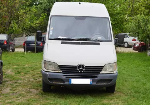 Mașini furate din Occident, ”arestate” de polițiștii de frontieră români