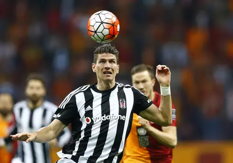 De ce nu i-ar plăcea lui Mario Gomez să fie Lionel Messi sau Cristiano Ronaldo