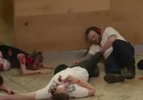 Oameni morți și plini de sânge într-un mall din Anglia! Exercițiu antiterorist în Marea Britanie