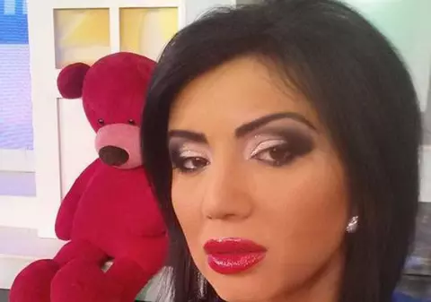 Reacţia Adrianei Bahmuţeanu, atunci când mama ei i-a spus La mulţi ani! "Ai grijă că ai termen la tribunal"