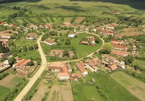 FOTO și VIDEO/ Charlottenburg, singurul sat circular din România