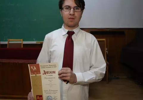 Un elev din Constanța a luat aurul la Concursul Internațional de Chimie de la Moscova