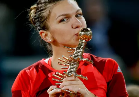 WTA Madrid. În sfârșit! Simona a câștigat primul trofeu din 2016. Halepino a învins-o în stil de mare campioană în finală pe Cibulkova LIVEBLOG