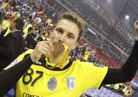 Patru jucătoare de la CSM au acuzat stări de vomă înaintea semifinalei cu Vardar: "Grubisic a făcut perfuzii. Nu s-a putut antrena"