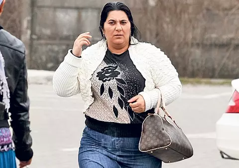 EXCLUSIV / Dosarul vrăjitoarelor, faza pe Facebook. Cum încearcă Melissa și Vanessa să scape de închisoare