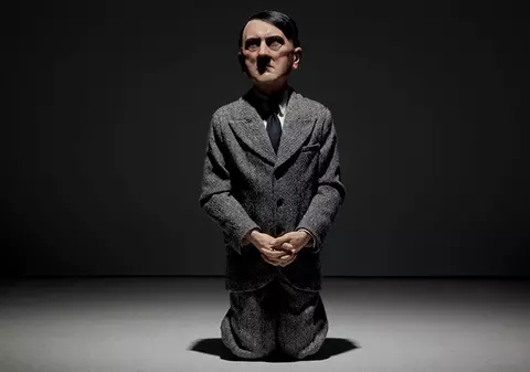 O statuie a lui Hitler a fost vândută cu peste 17 milioane de dolari