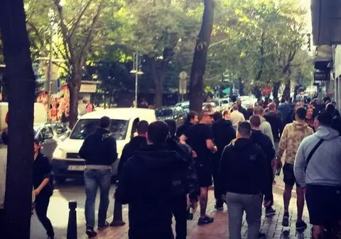 Un tricolor a avut un șoc înainte de Euro! Patronul său a fost prins azi într-o ambuscadă de fanii rivalei! Mașina a fost vandalizată | VIDEO