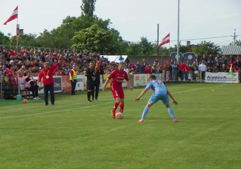 UTA a bătut Chindia și a sărbătorit de parcă ar fi promovat. Ce jucător cunoscut a asistat la meci | FOTO