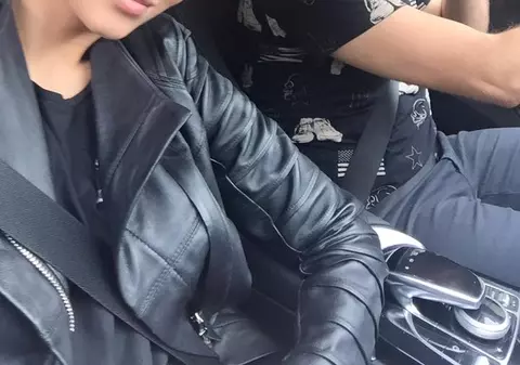 Mesajul trist postat de Lora. "Îți alimentează frica de relație".