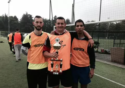 Euro 2016. Reportaj emoționant la Paris. Mircea, fratele lui Ciprian Calciu, unul dintre românii uciși în atentate: ”Tricolori, jucați pentru noi!” EXCLUSIV